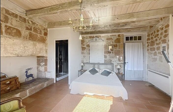 Maison en pierre de 6 pièces principales — photo 5