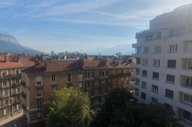 Appartement 2 pièces 773 €