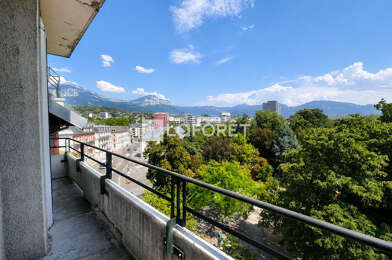 Appartement 3 pièces 853 €