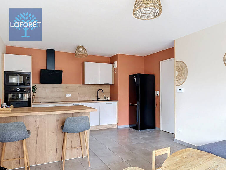 Appartement Brignais 3 pièces - 60 m2 - Box - Place de stationnement — photo 1
