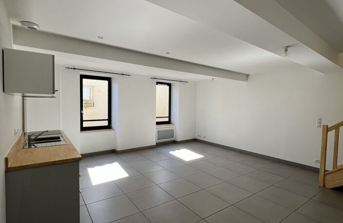Appartement T2 en duplex rénové — photo 2