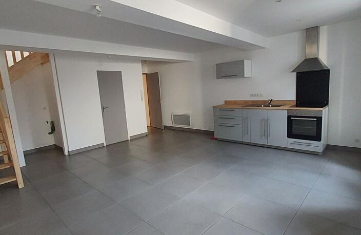 Appartement T2 en duplex rénové — photo 3