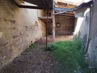*** EXCLUSIVITE *** GRANDE MAISON DE VILLE A RENOVER AVEC TERRAIN, PATIO ET DEPENDANCES *** BILLOM 63160 — photo 2