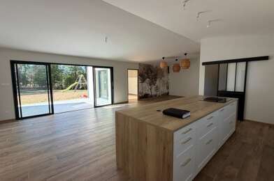 Maison 6 pièces 397000 €