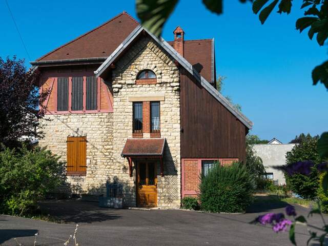 Jolie maison de 3 chambres et bureau — photo du bien