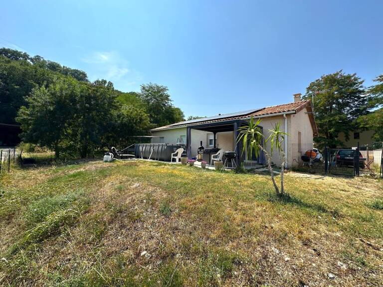À vendre maison de plain-pied avec garage très au calme — photo 1