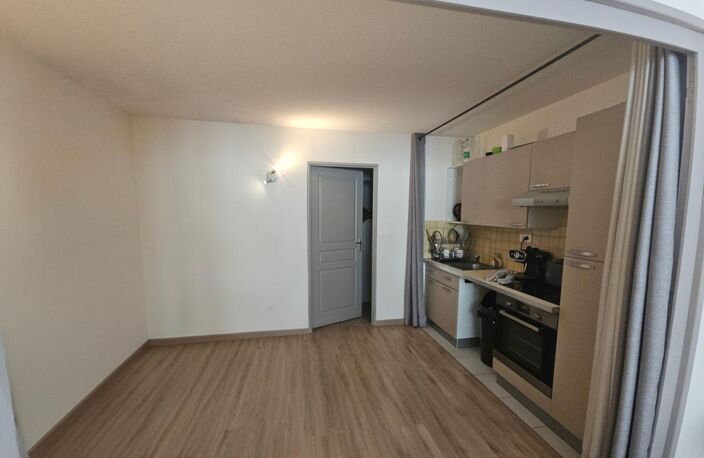 Appartement À Louer — photo 3