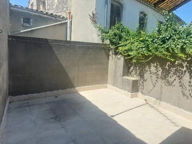 Maison de ville 92m² avec garage et studio — photo du bien
