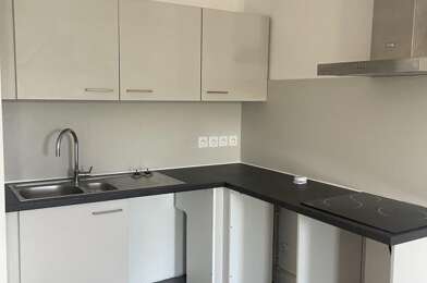 Appartement 3 pièces 660 €