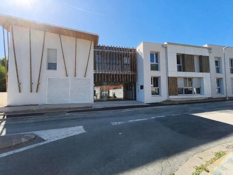 Studio neuf tout équipé - quartier universitaire La Rochelle — photo 1