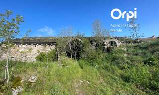 Terrain  700 m² à vendre à Saint-Étienne-du-Valdonnez (48000)