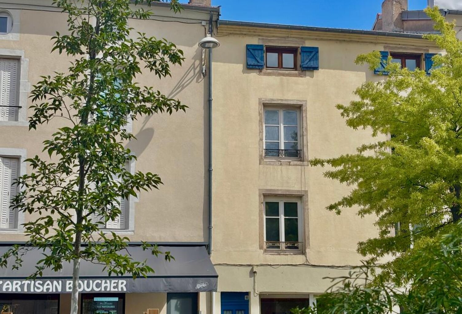 EXCLUSIVITÉ ORPI STANISLAS : immeuble de rapport idéalement situé sur le Faubourg des Trois Maisons — photo 1