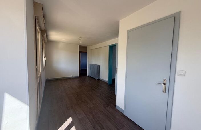 Appartement À Vendre — photo 3