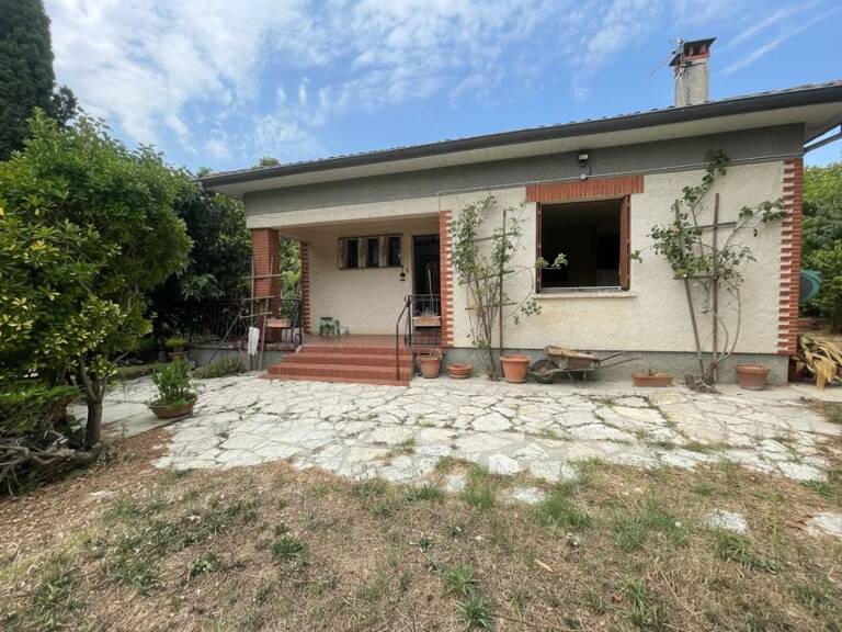 BAZIEGE Maison, 2 studios et plus de 3 000 m² pour imaginer votre projet — photo 1