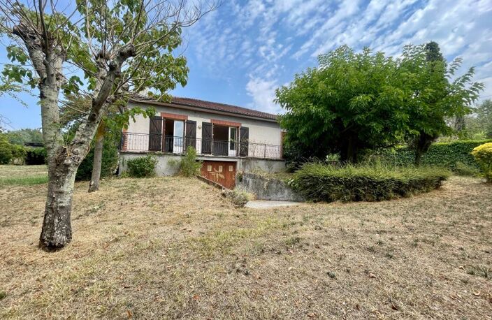 BAZIEGE Maison, 2 studios et plus de 3 000 m² pour imaginer votre projet — photo 2