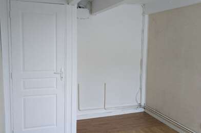 Appartement 2 pièces 710 €