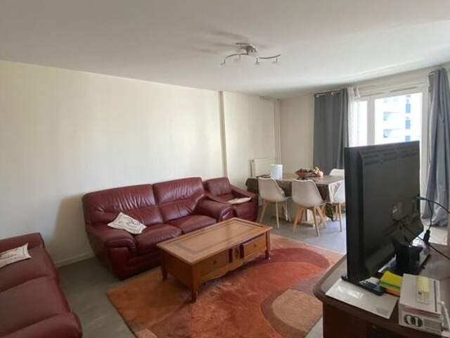 Chambre de 10m2 à louer sur Villeurbanne — photo du bien