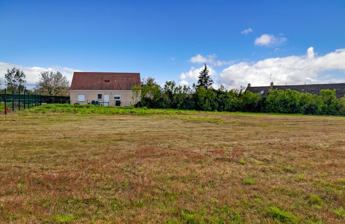 À vendre – Terrain constructible de 1 548 m² à Ouroux-sur-Saône (hors lotissement) — photo 2