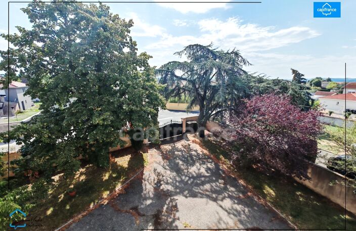 Maison de caractere 140m2, piscine , dependance attenante de 65 m², terrain 1000m2 — photo 4