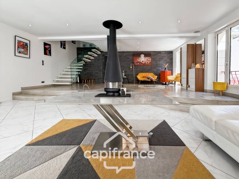 LE PERREUX SUR MARNE (94) – MAISON FAMILIALE 262,50m² – 4 SUITES – JARDIN et PISCINE HORS SOL – GARAGE DOUBLE — photo 1