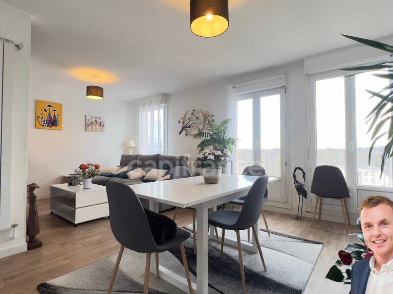 QUIMPER-Sud, rue du Léon (Quartier Prat-Maria), appartement de type T5 modifié en T4 de plus de 83 m² habitable, situé au 7ème étage sur 8 avec ascenseur, une loggia et une cave — photo 1