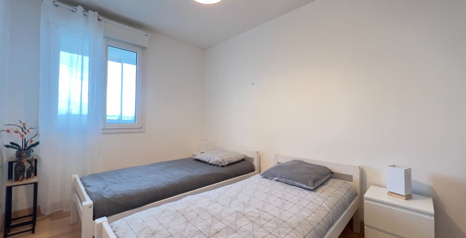 QUIMPER-Sud, rue du Léon (Quartier Prat-Maria), appartement de type T5 modifié en T4 de plus de 83 m² habitable, situé au 7ème étage sur 8 avec ascenseur, une loggia et une cave — photo 1