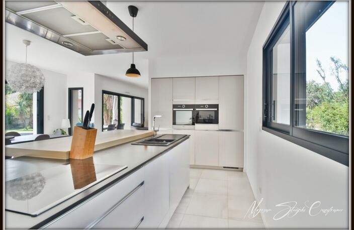 Maison d'architecte à vendre 6 pièces  (40) de 168 m² avec appartement indépendant — photo 3