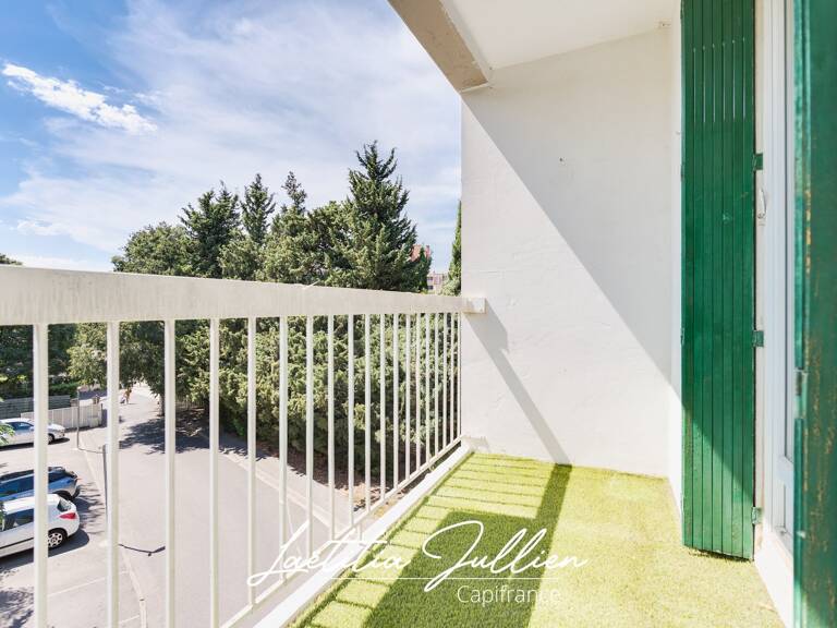 En exclusivité par Laëtitia JULLIEN – Marseille 10ème – Les Collines – T4 traversant de 83,83 m² avec balcon et loggia au pied du Parc des Bruyères — photo 1