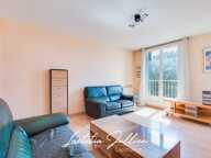 En exclusivité par Laëtitia JULLIEN – Marseille 10ème – Les Collines – T4 traversant de 83,83 m² avec balcon et loggia au pied du Parc des Bruyères — photo 3