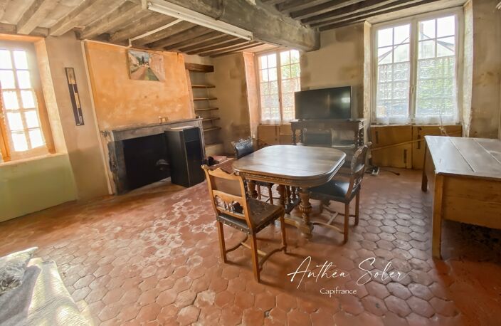 Ancien corps de ferme du XVIIIᵉ – 130 m², dépendances et plus de 4 000 m² de terrain — photo 3