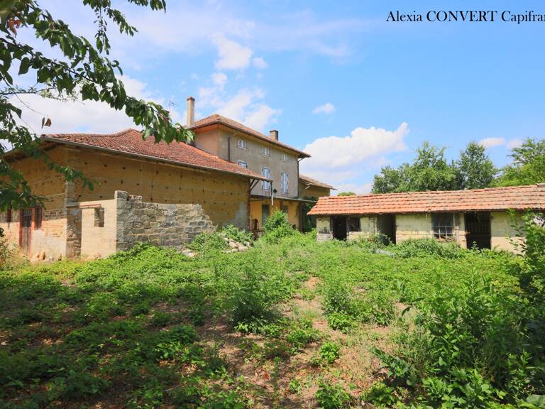 Dépendance 115m² avec 946m² de terrain proche centre village Foissiat — photo 1