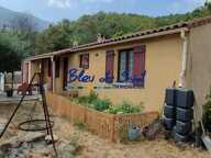 Maison de plain pied sur terrain de 600m² avec terrasse et gara — photo 2