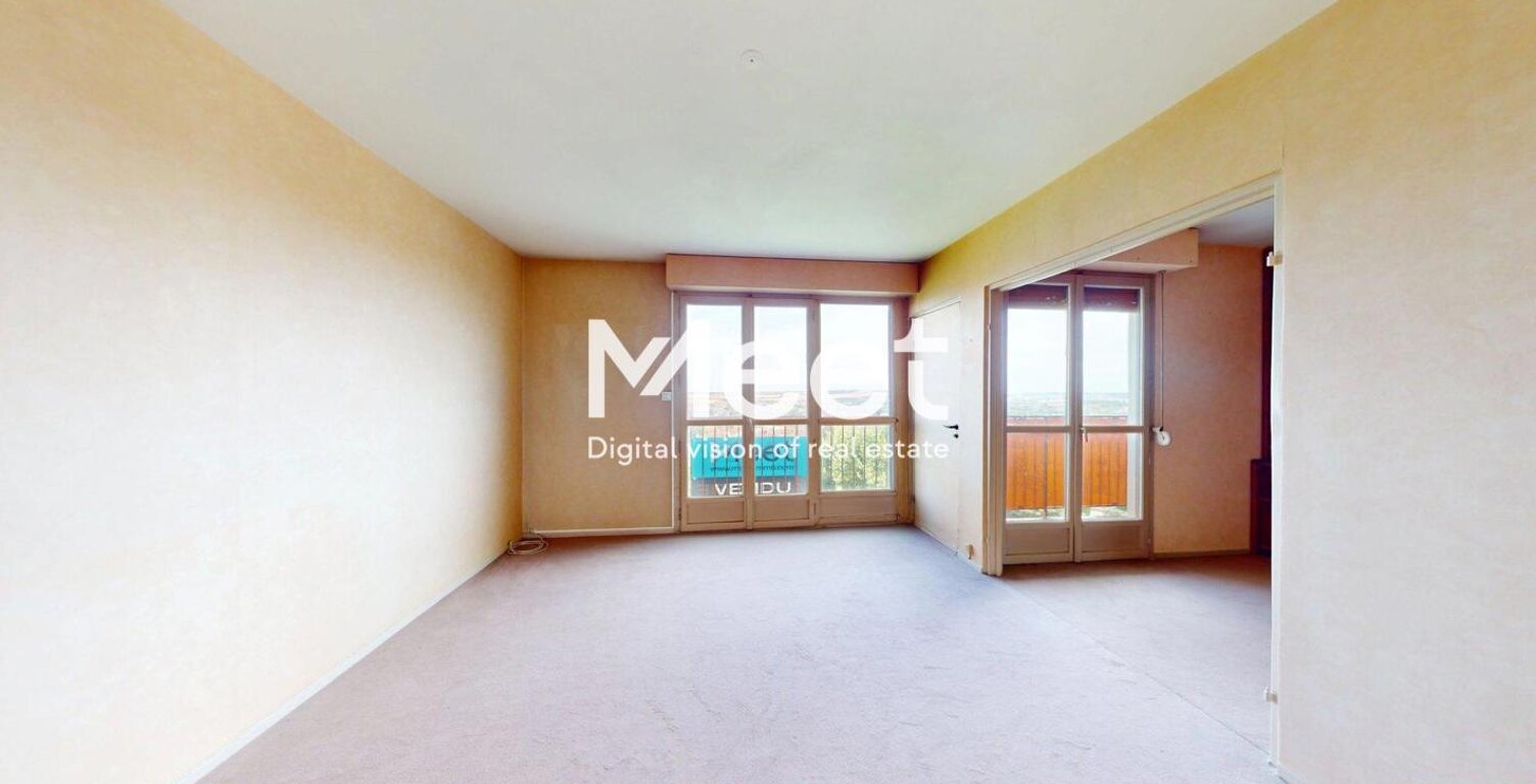 APPARTEMENT  4 Pièces - 2  Chambres  - AUXERRE - Balcon — photo 1