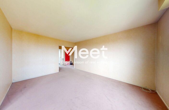 APPARTEMENT  4 Pièces - 2  Chambres  - AUXERRE - Balcon — photo 3
