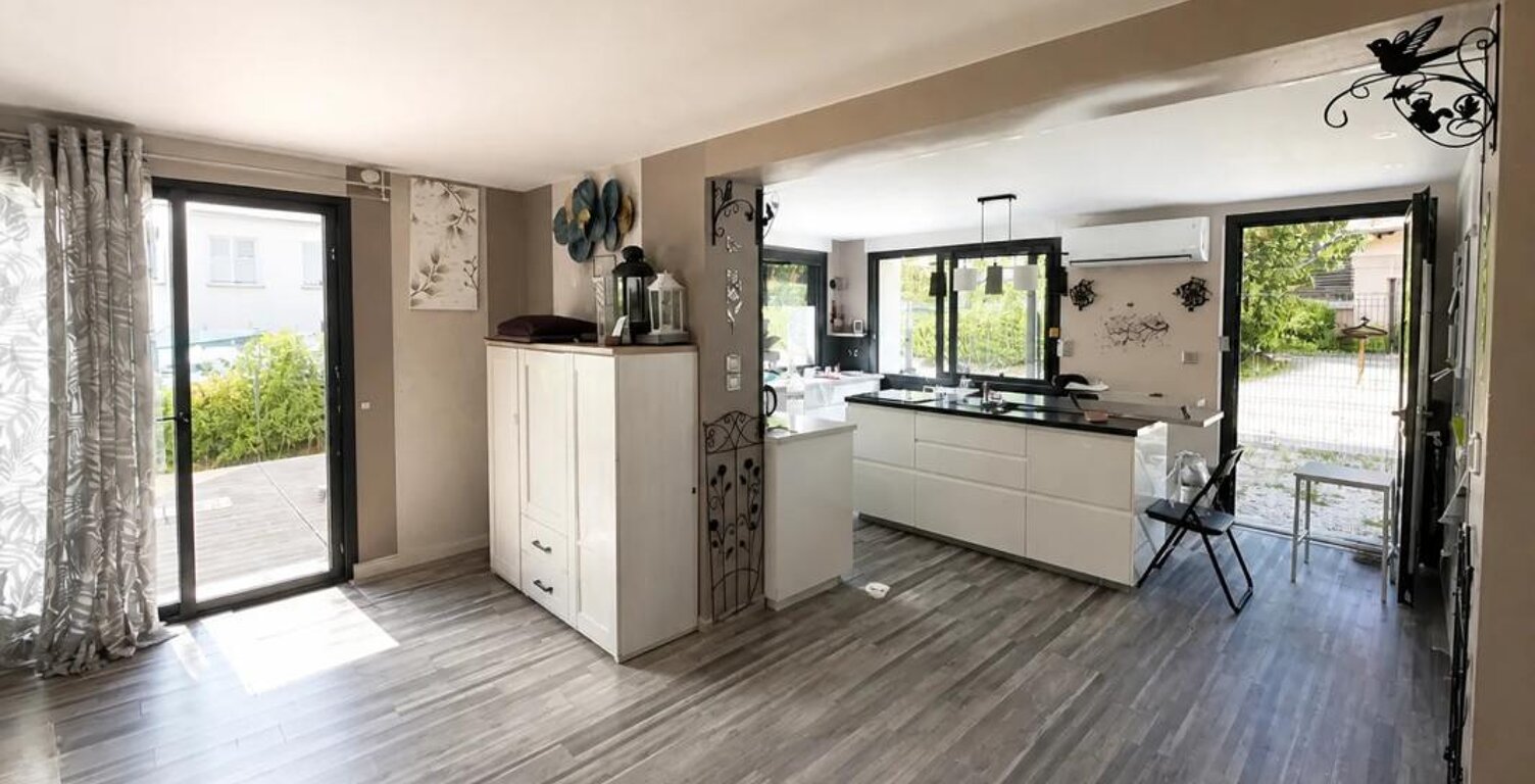 Maison de 6 pièces de 120 m² à Champagnole — photo 1