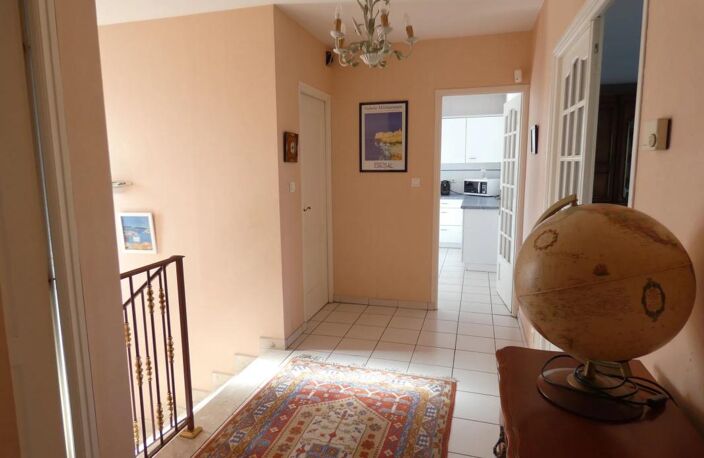 Maison de 5 pièces de 162 m² à Limoges — photo 3