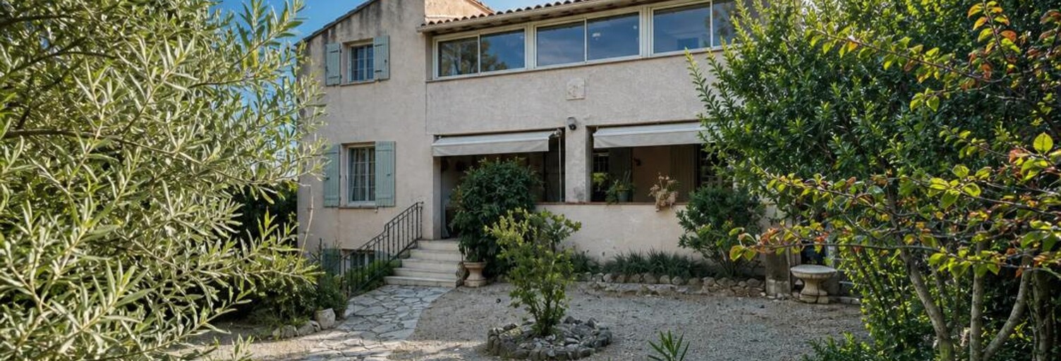 Maison 9 Pièces 240 m² à vendre à Orgon (13660)
