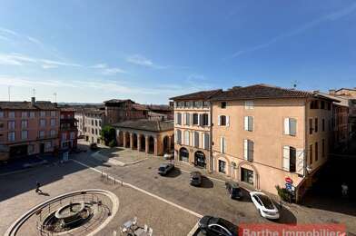 Appartement 3 pièces 860 €