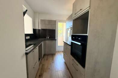 Appartement 3 pièces 990 €