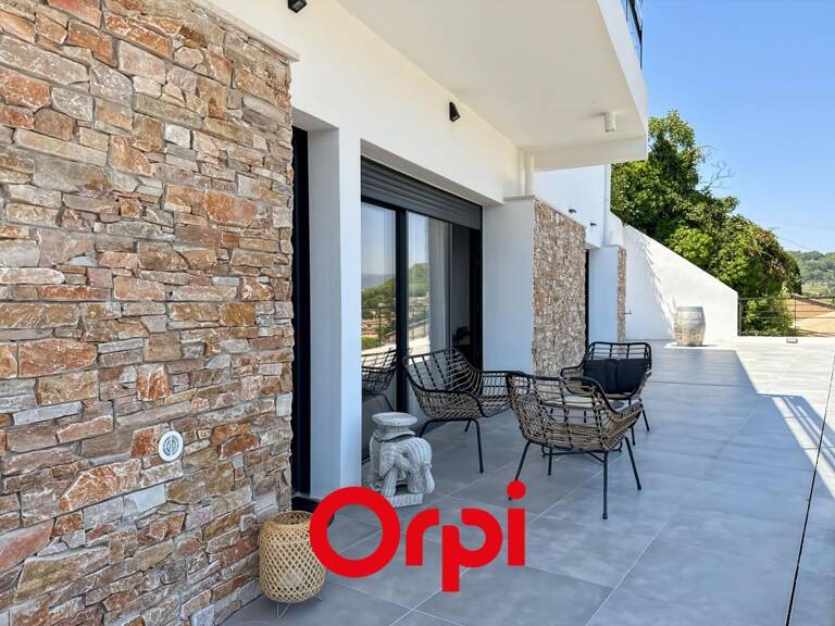Appartement à vendre - vue panoramique - grande terrasse - stationnement - parcelle piscinable — photo 1