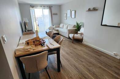 Appartement 4 pièces 990 €