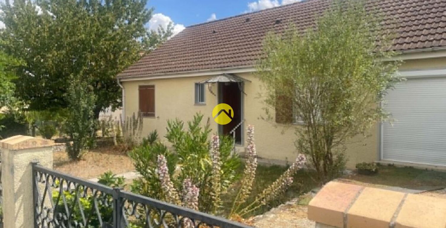 PAVILLON SUR AVORD DE 5 PIECES — photo 1