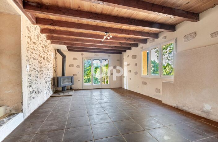 PANAZOL – Maison de charme sur grand terrain à quelques minutes de Limoges et du Palais sur Vienne! — photo 4