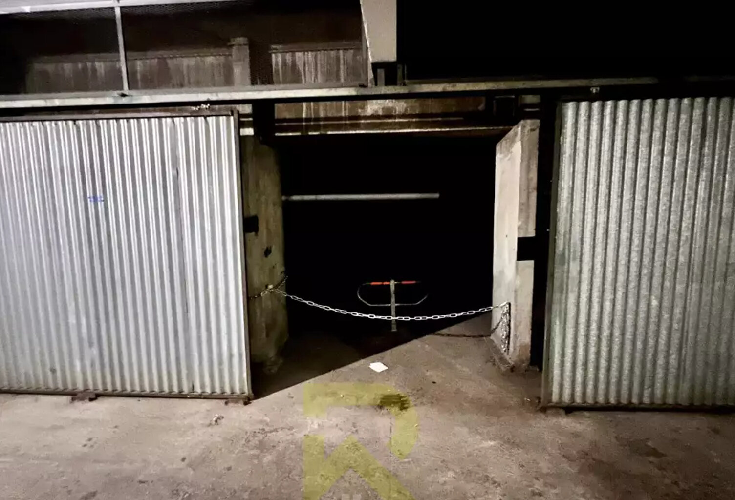 Parking / box — photo 1