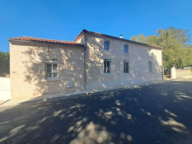 VASTE  ET BELLE MAISON PARFAIT ETAT DE 245 M2 5 CHAMBRES  3 GARAGES — photo du bien