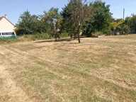 Terrain à bâtir entièrement plat de plus de 800 m2 avec une façade de 24 m — photo 3
