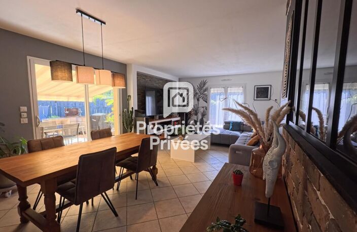 Maison PLAIN-PIED + 2 GARAGES - Secteur Nontron — photo 3