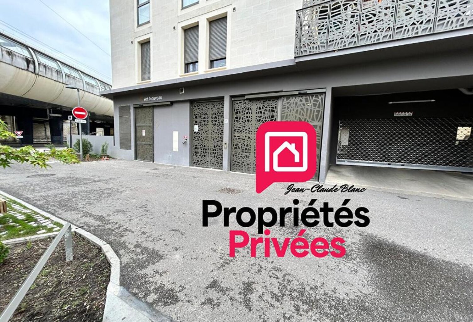 2 PLACES DE PARKING - Bas Cenon - Près de ligne A et  à 50 mètres de l'arrêt SNCF de Cenon — photo 1