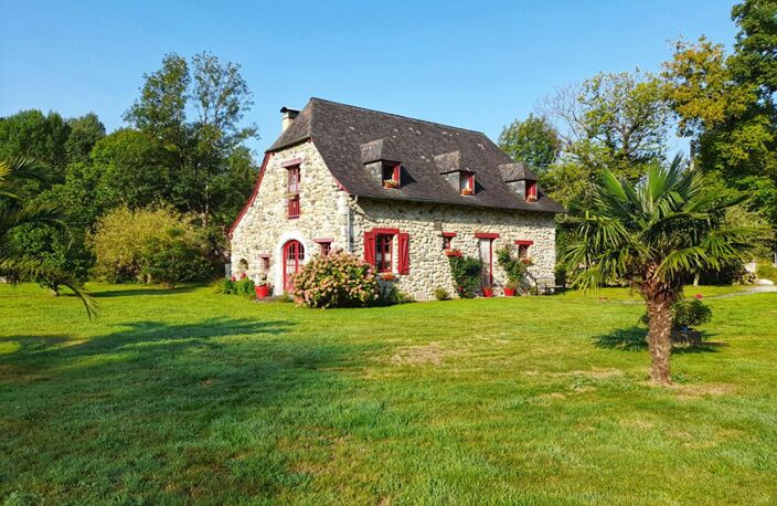 Élégante demeure en pierre de gave avec vue sur les montagnes — photo 4