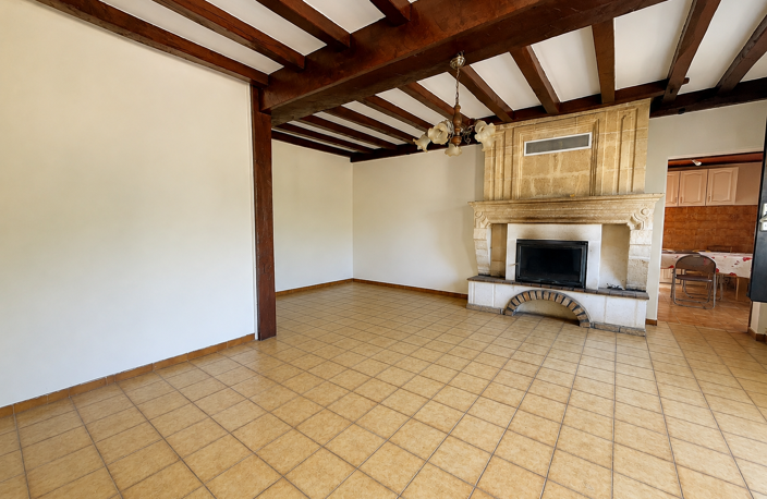 Maison Pierre avec terrain et dépendance. — photo 3